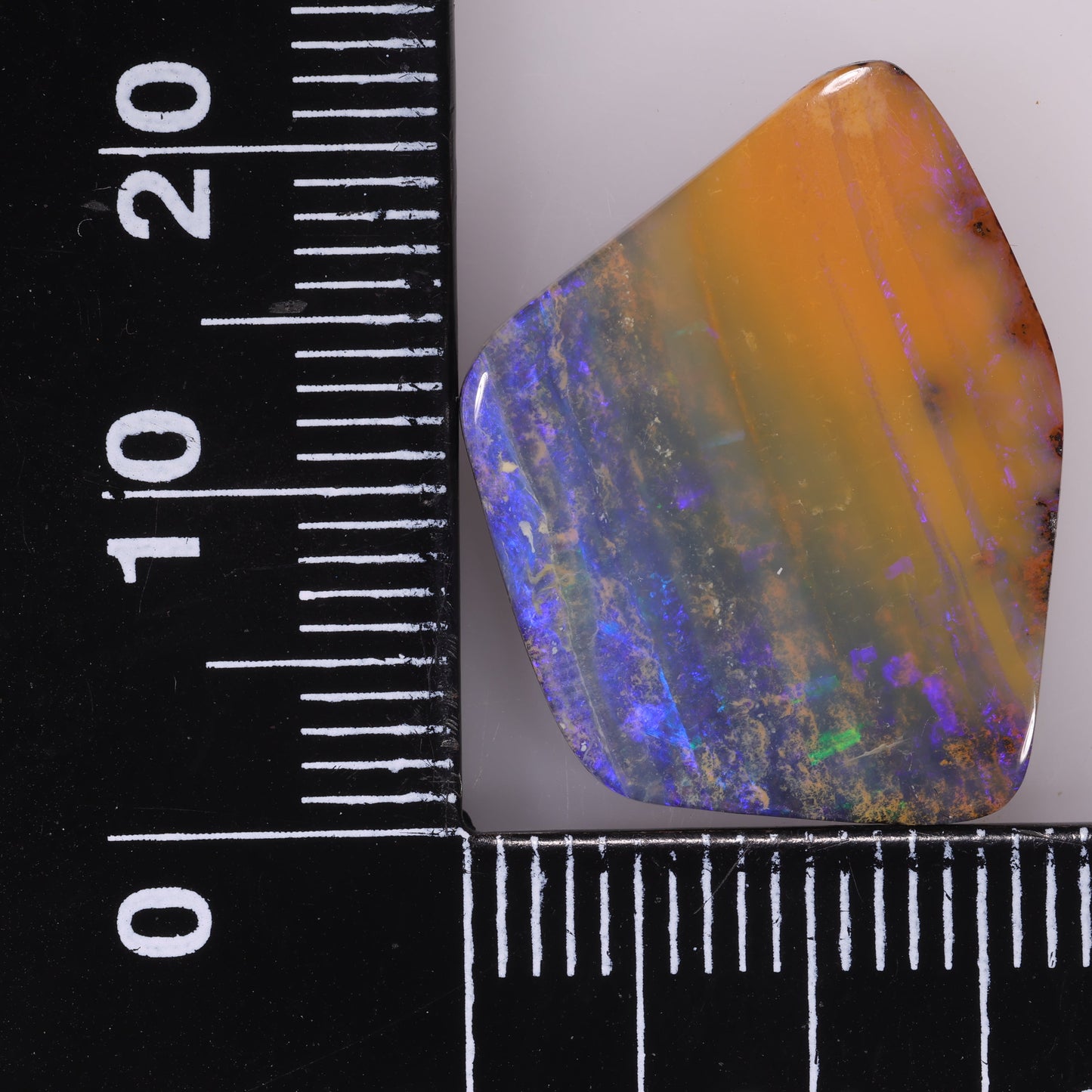 Boulder Opal 10.99 cts 32779