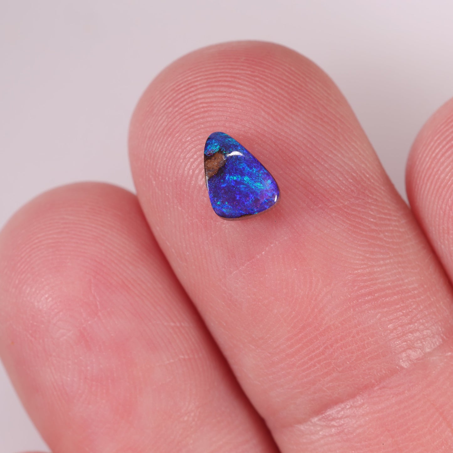 Boulder Opal 0.75 cts 33013