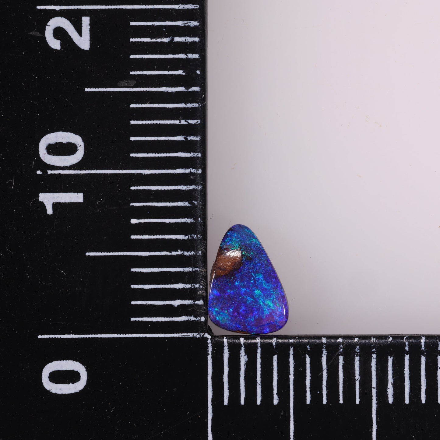 Boulder Opal 0.75 cts 33013