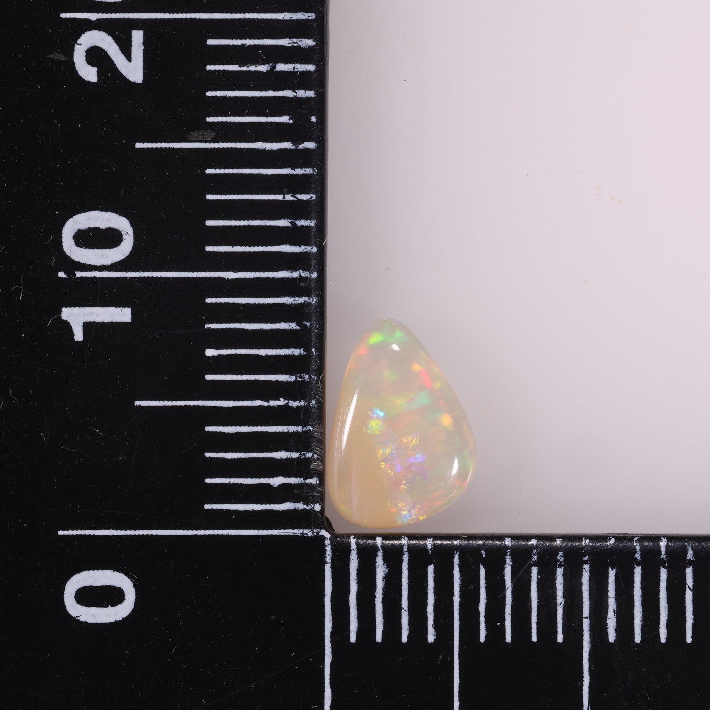 Boulder Opal 0.83 cts 33026