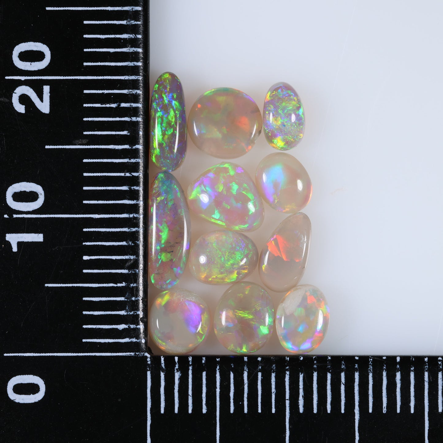 Lightning Ridge Parcel 3.82 cts 33857