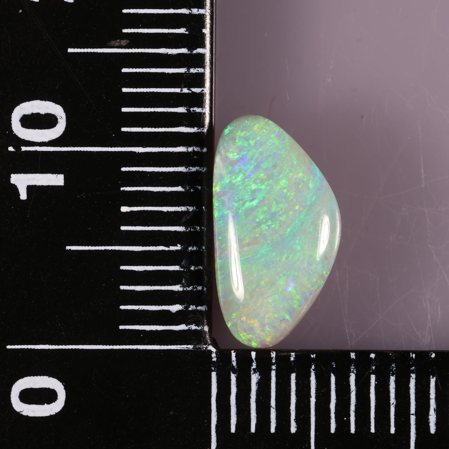 Lightning Ridge Seam 2.22 cts 34031