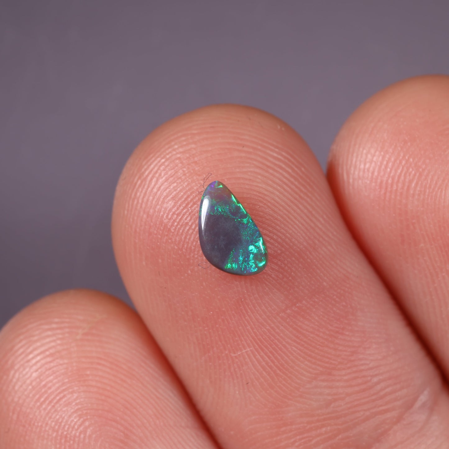 Lightning Ridge Seam 0.28 cts 34824