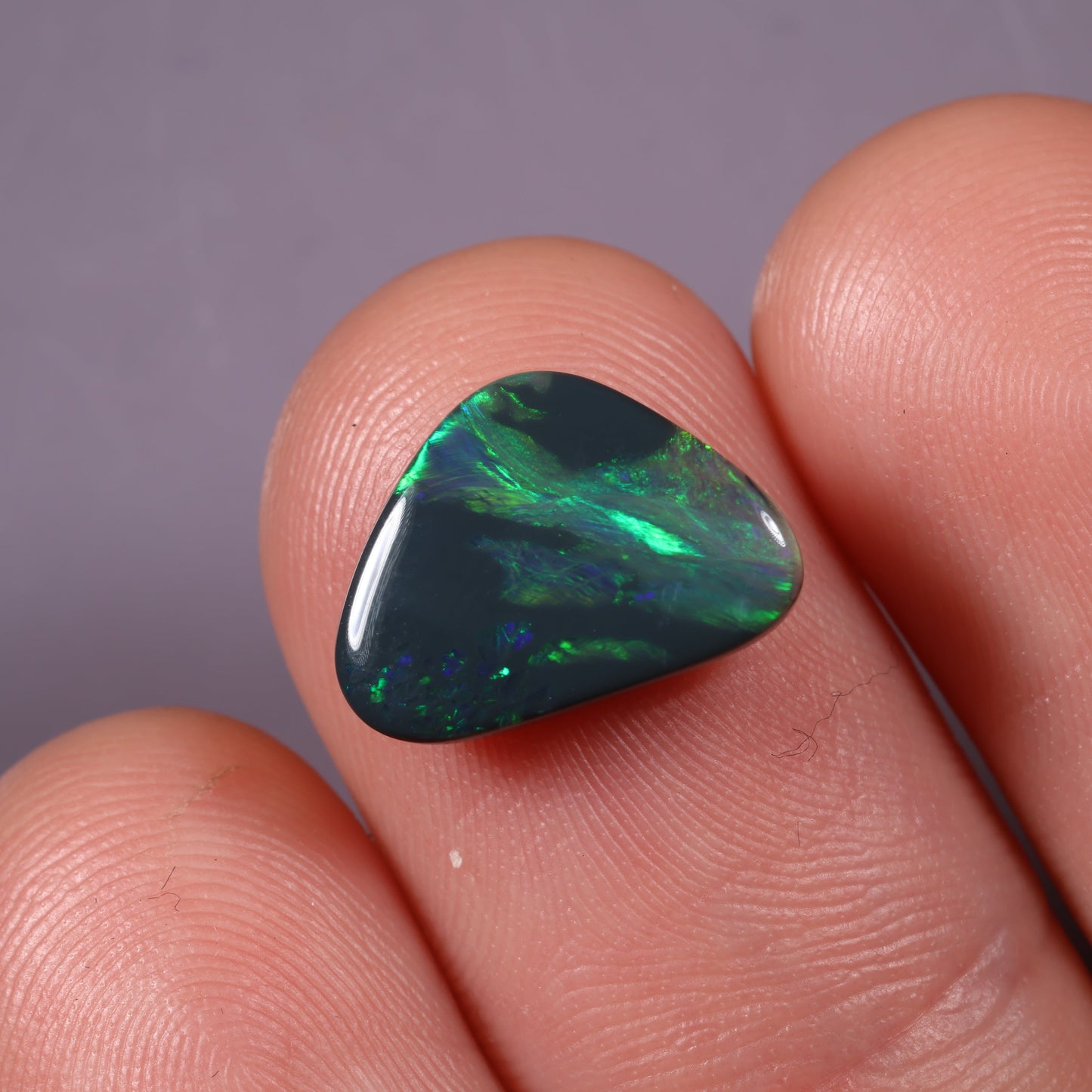 Lightning Ridge Seam 1.83 cts 34858