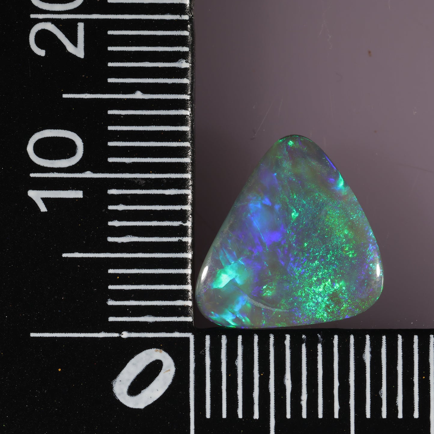 Lightning Ridge Seam 2.1 cts 35298