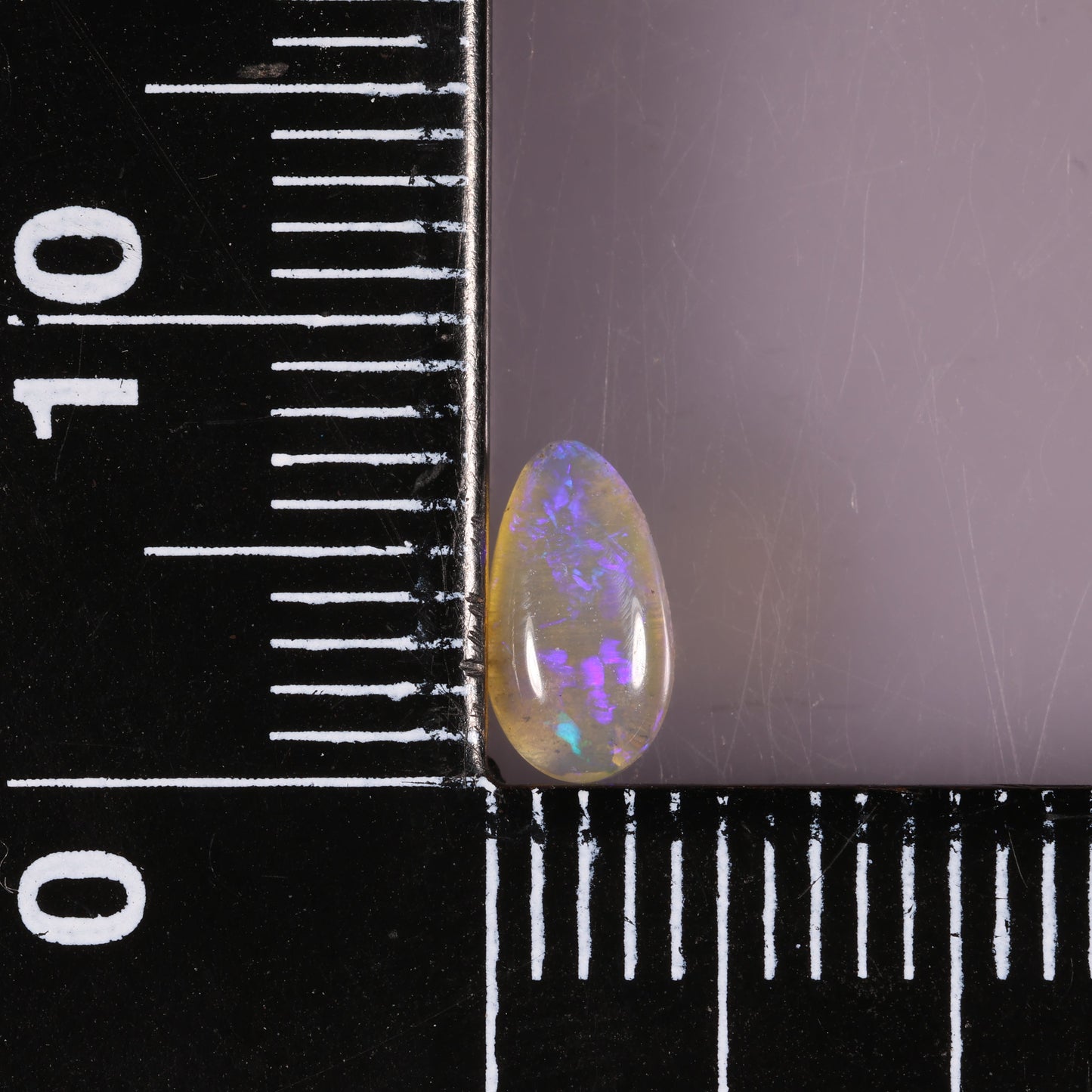 Lightning Ridge Seam 0.4 cts 36662