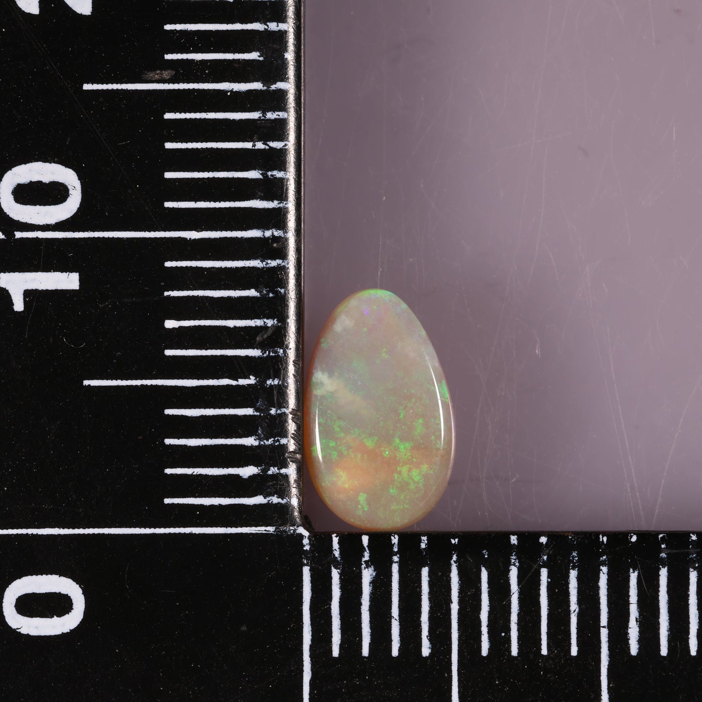 Coober Pedy White Opal 0.56 cts 36813