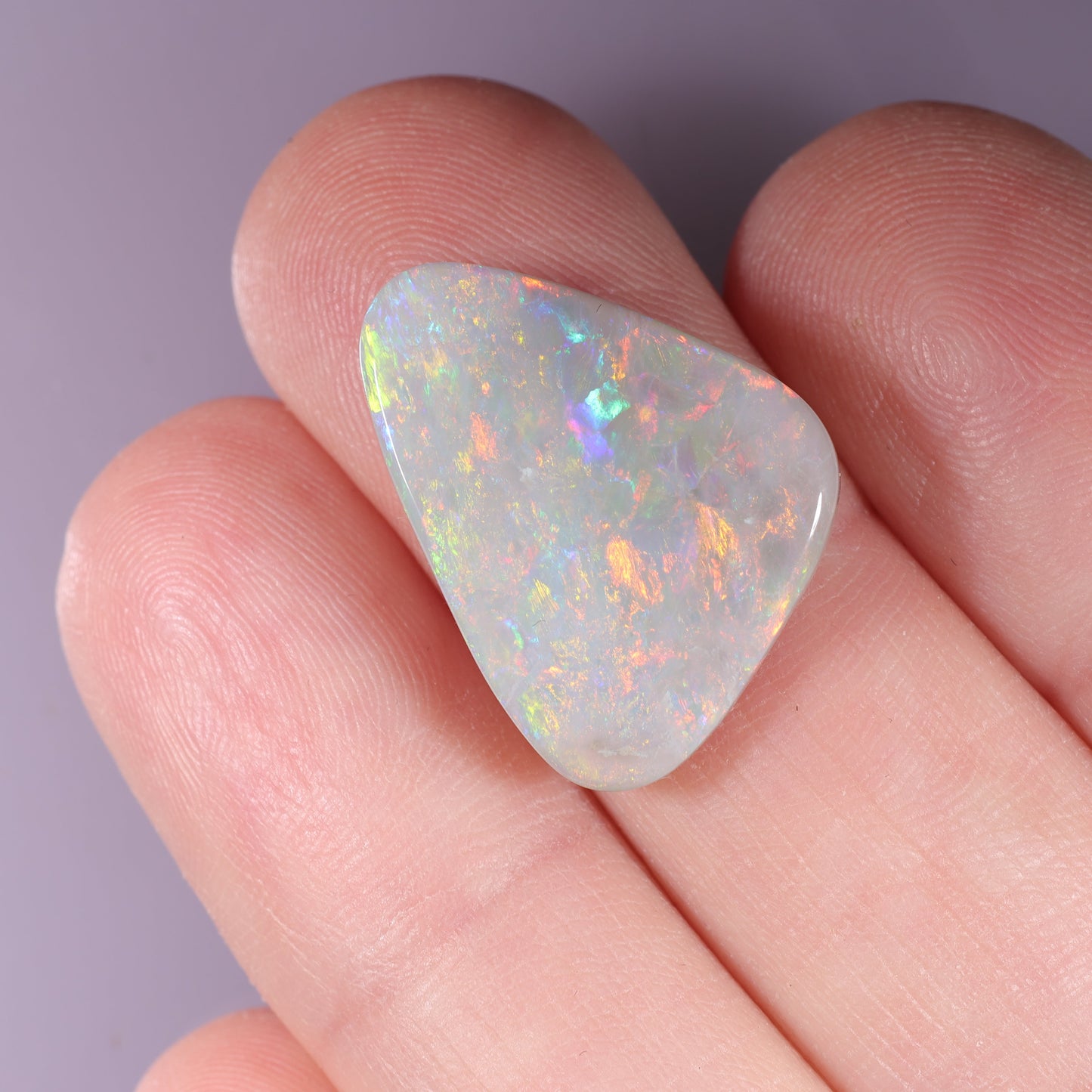 Coober Pedy White Opal 9.33 cts 36830