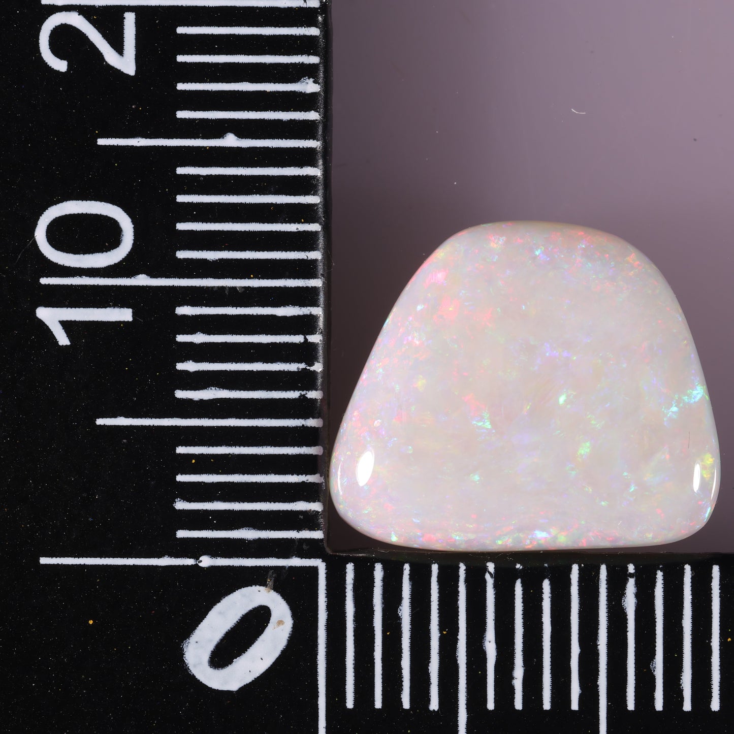 Coober Pedy White Opal 4.65 cts 36924