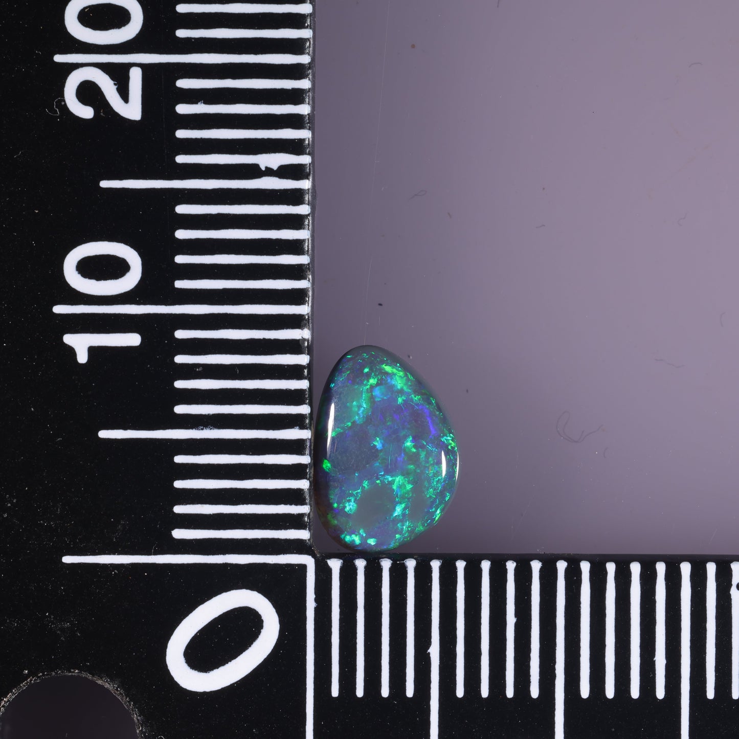 Lightning Ridge Seam 0.67 cts 36946