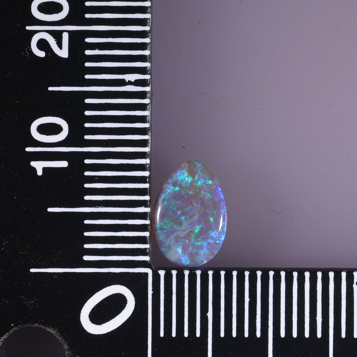 Lightning Ridge Seam 0.93 cts 37025