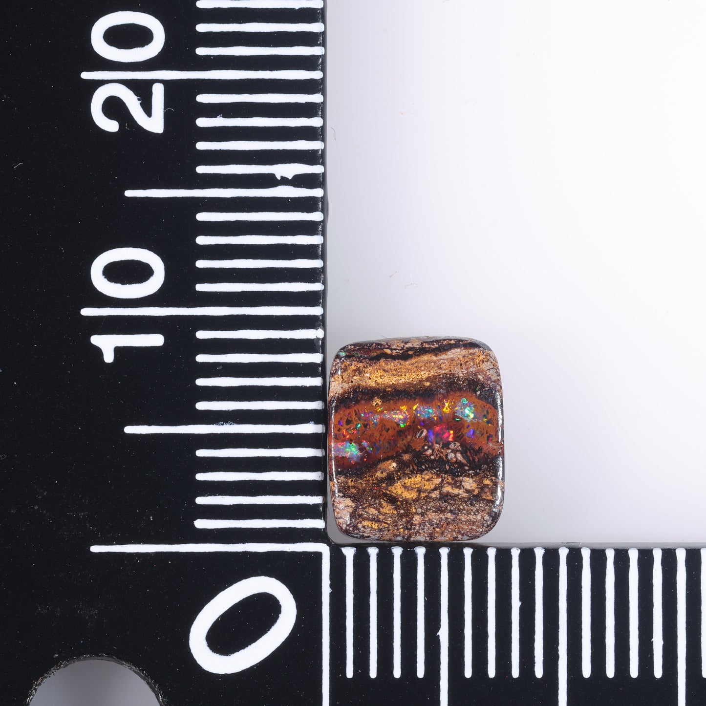 Boulder Opal 2.21 cts 37083