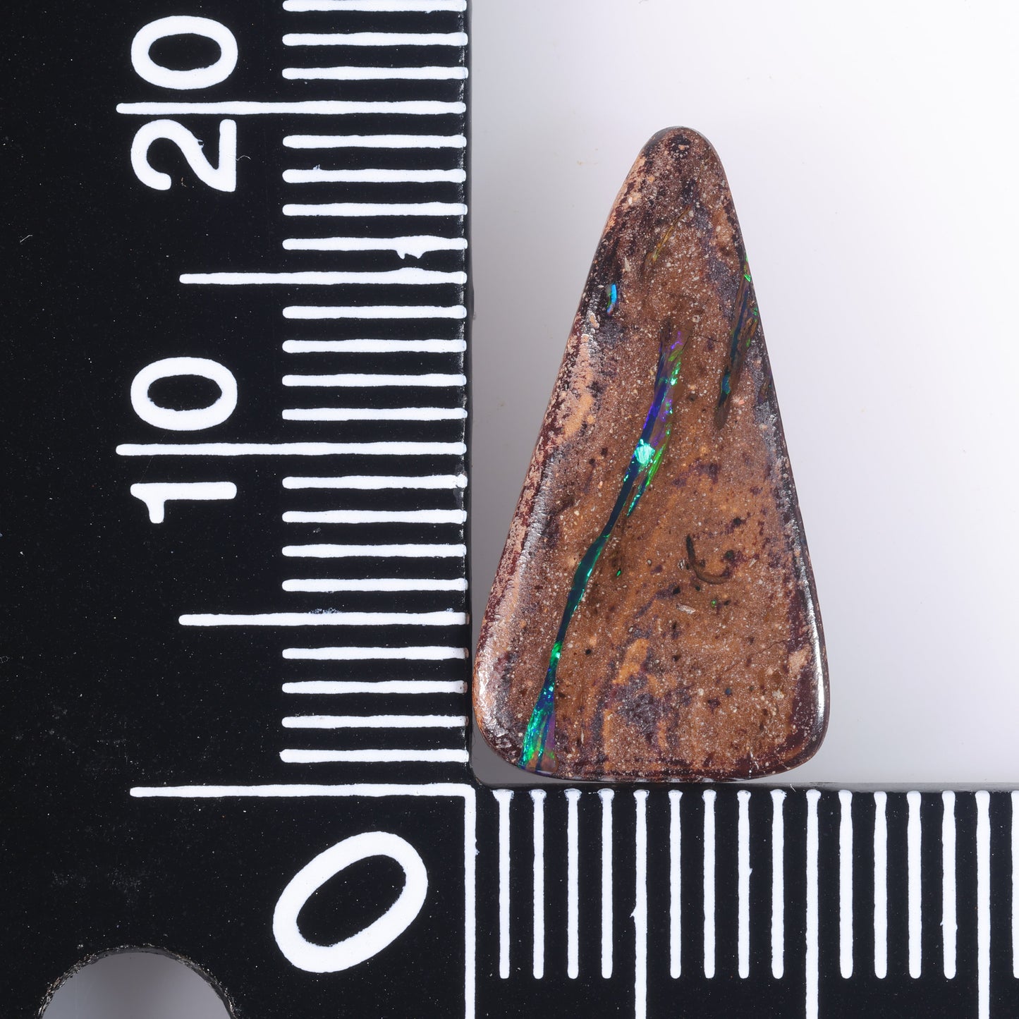 Boulder Opal 5.6 cts 37096