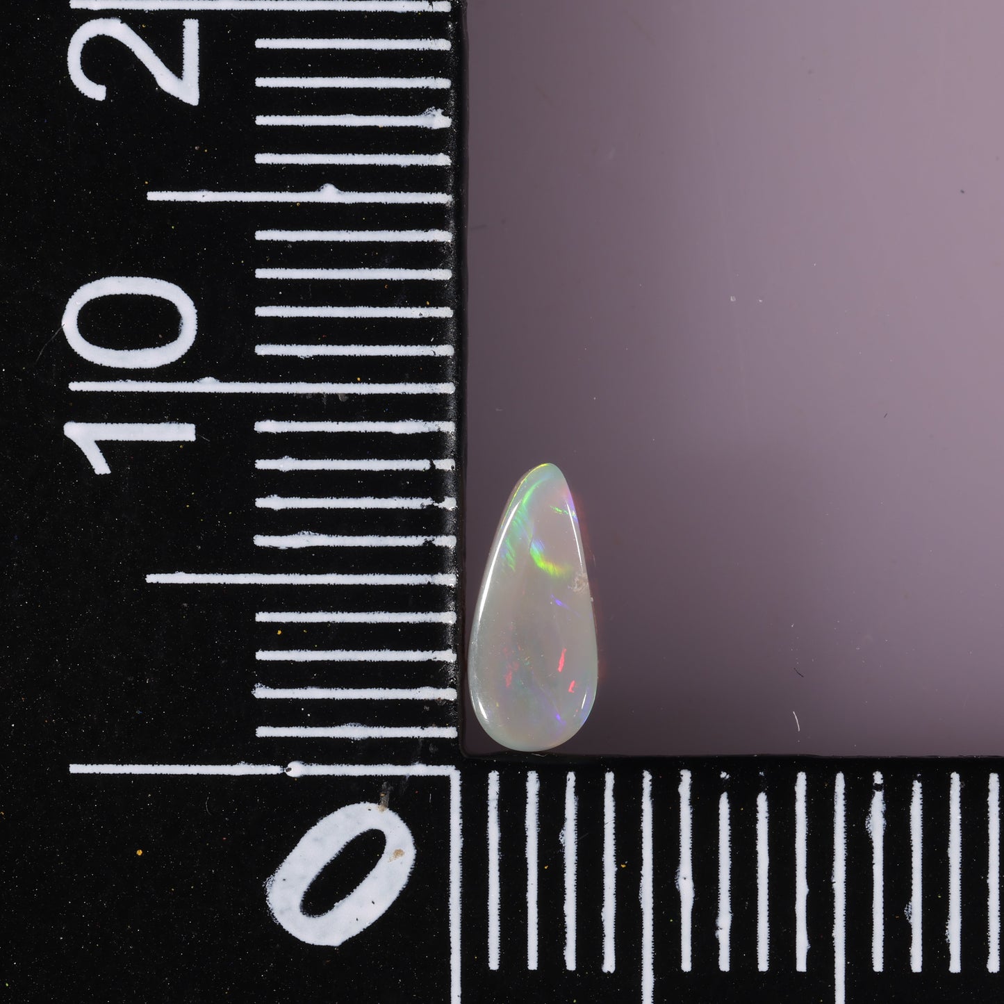 Coober Pedy White Opal 0.41 cts 37178