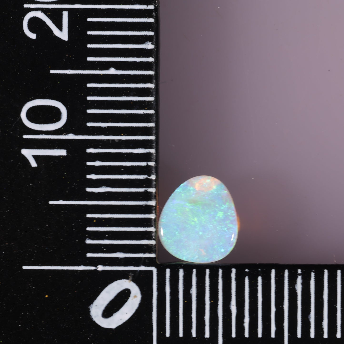 Coober Pedy White Opal 0.53 cts 37243
