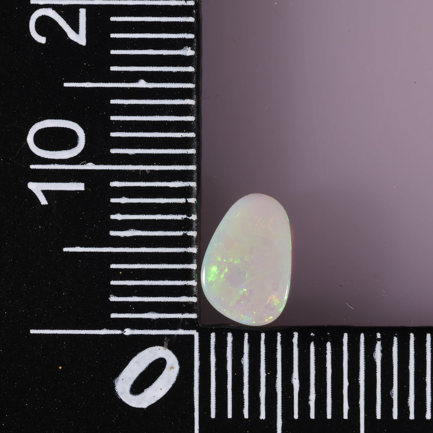 Coober Pedy White Opal 0.75 cts 37247