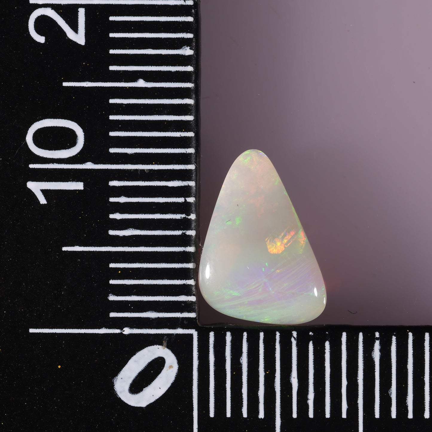 Coober Pedy White Opal 1.38 cts 37263