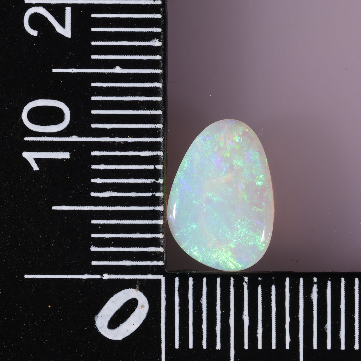 Coober Pedy White Opal 1.41 cts 37265