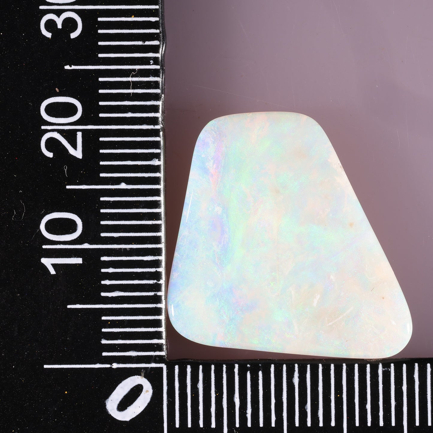 Coober Pedy White Opal 7.41 cts 37266