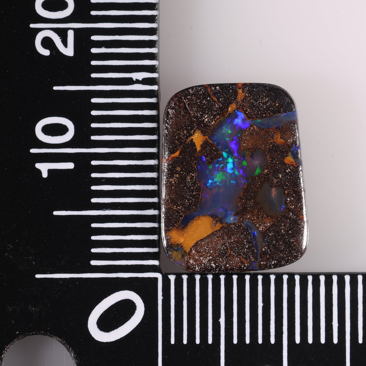 Boulder Opal 8.25 cts 37311