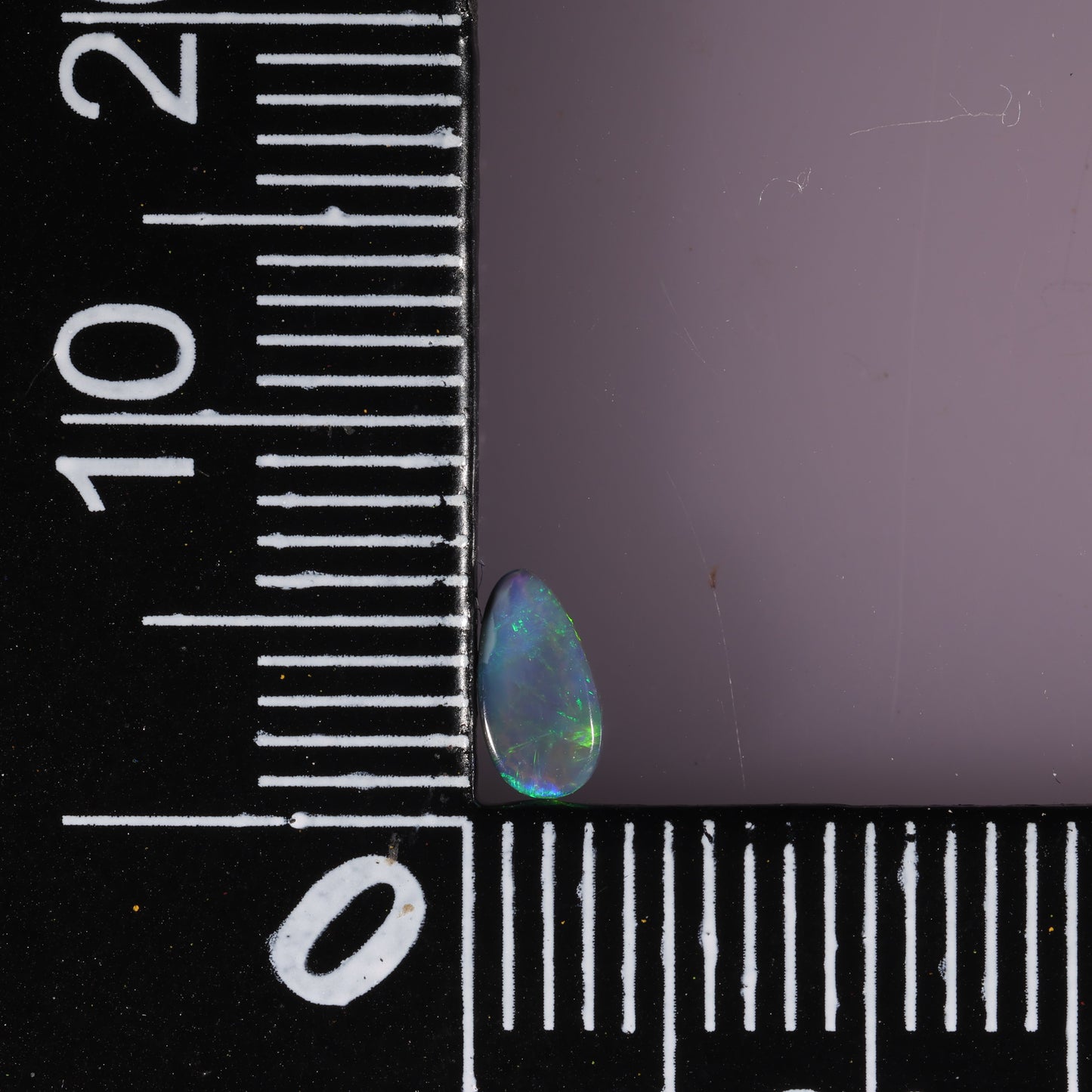 Lightning Ridge Seam 0.2 cts 37346