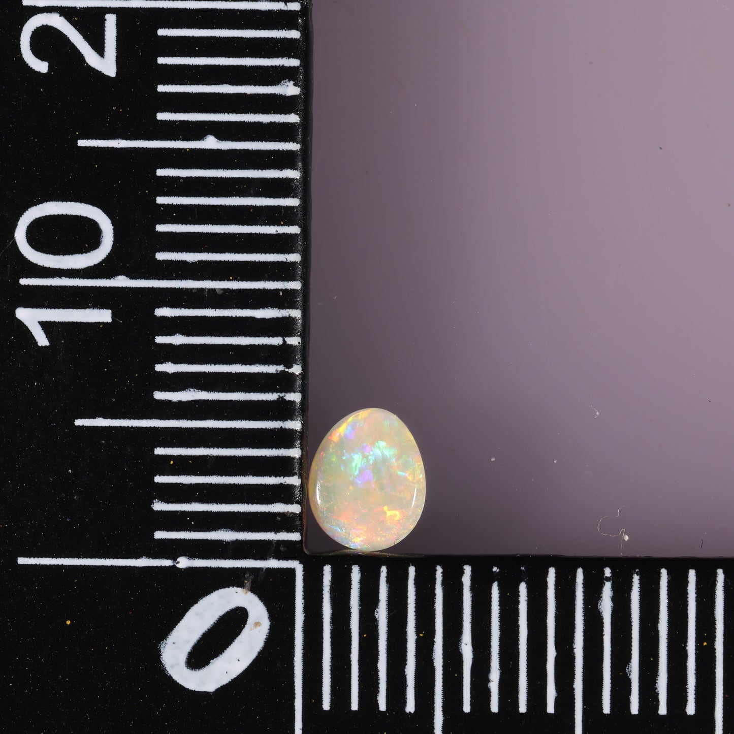 Coober Pedy White Opal 0.2 cts 37456