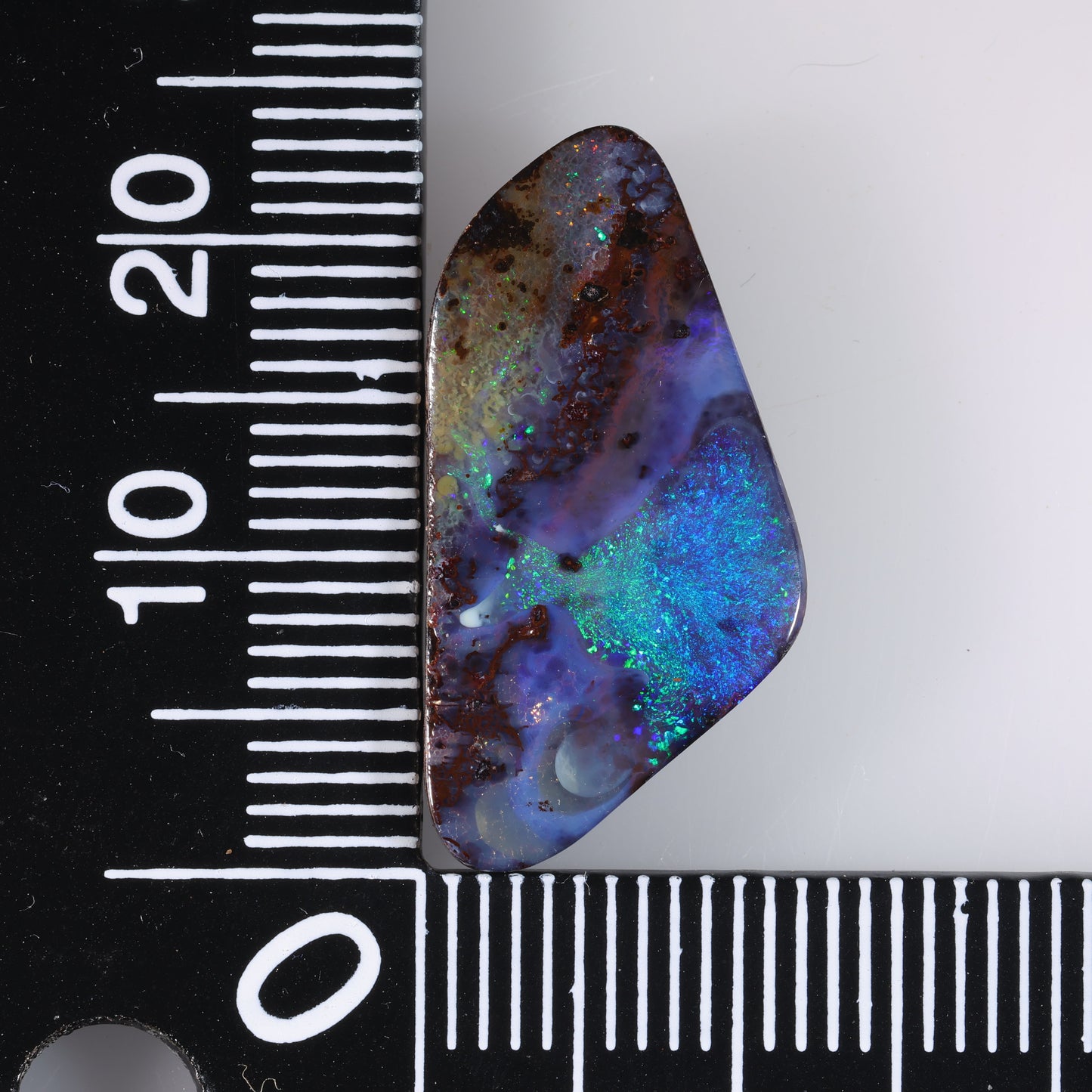 Boulder Opal 9.11 cts 37508