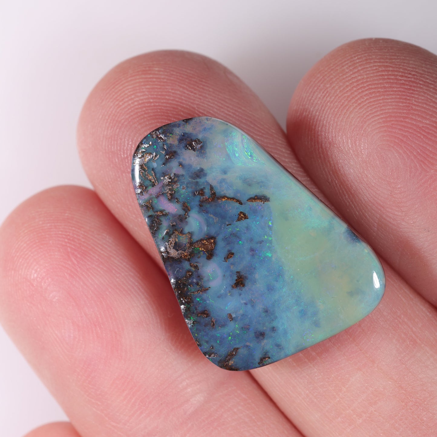 Boulder Opal 18.05 cts 37523