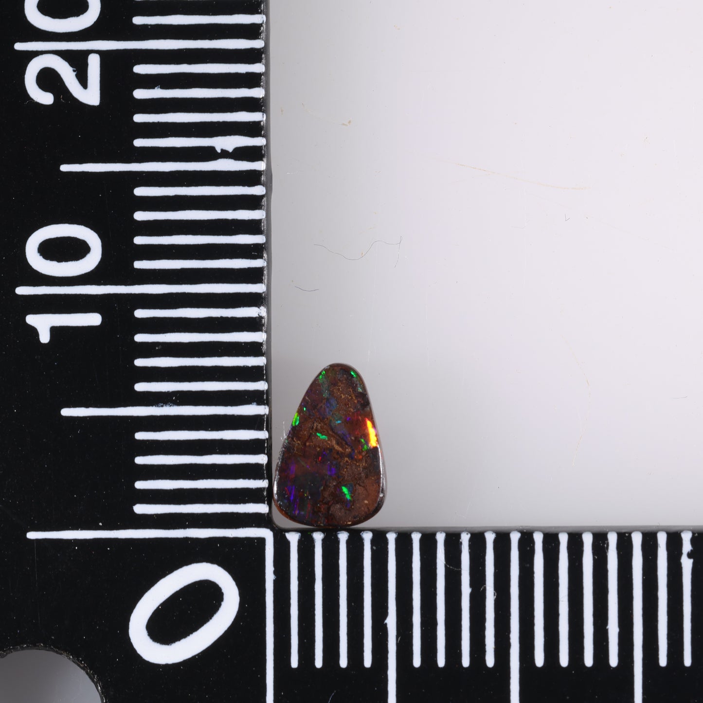 Boulder Opal 0.8 cts 39234