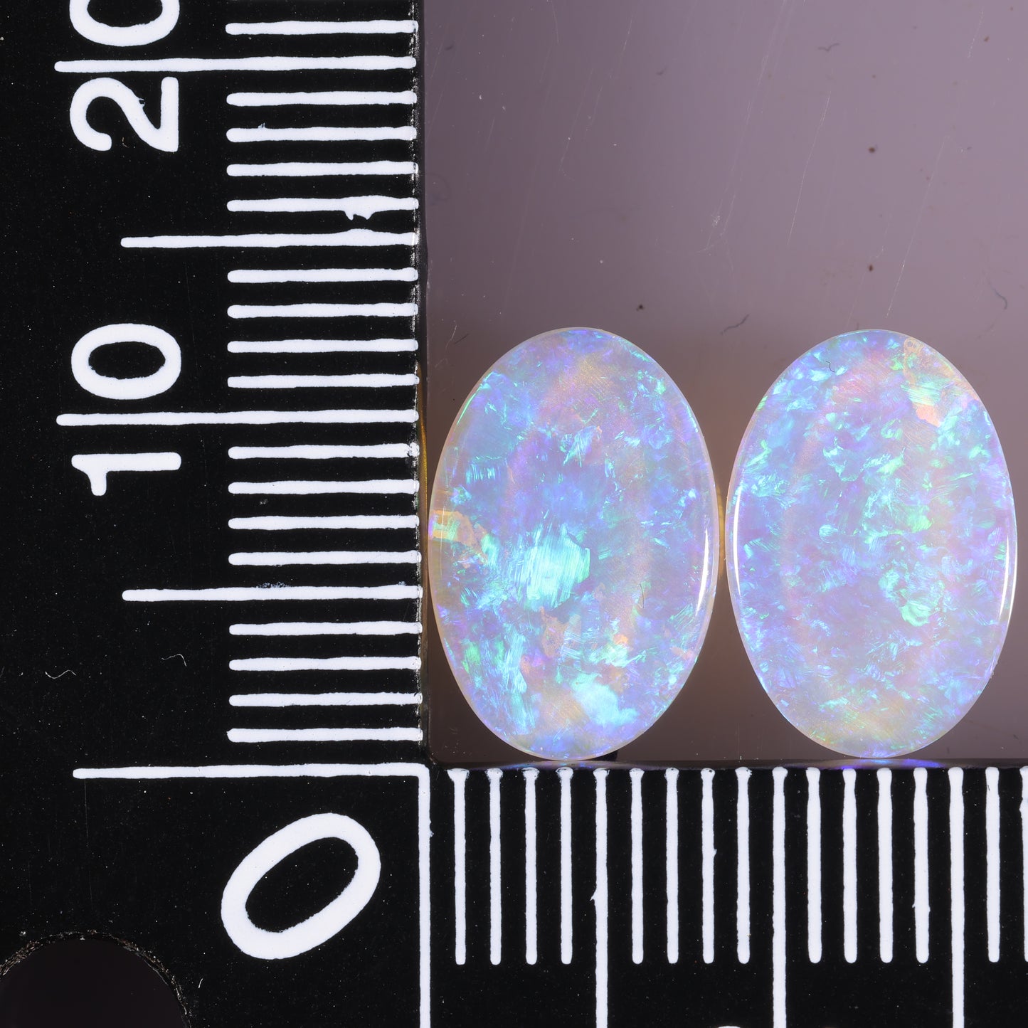 Lightning Ridge Seam 2.86 cts 39281