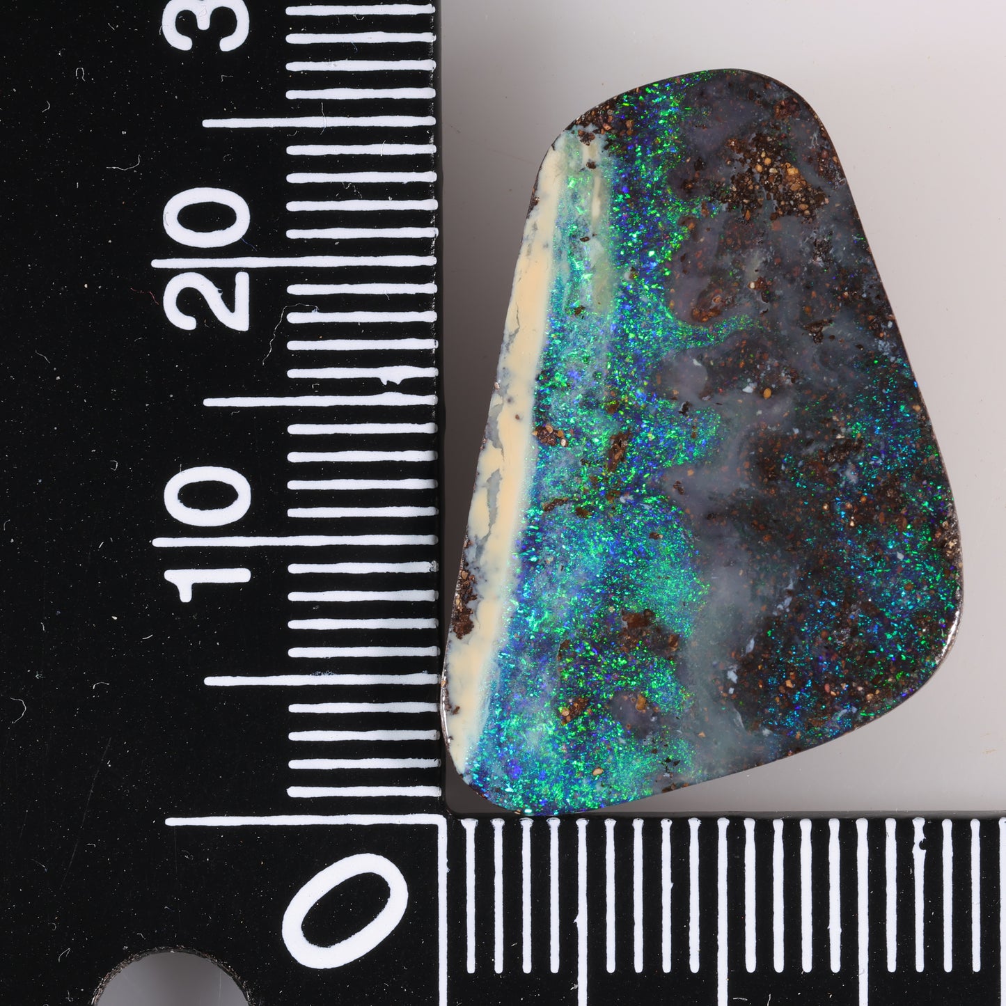 Boulder Opal 17.95 cts 39488