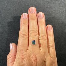 Load image into Gallery viewer, Boulder Opal 1.40cts 28711
