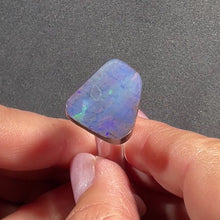 Load and play video in Gallery viewer, Boulder Opal 17.80cts 27117
